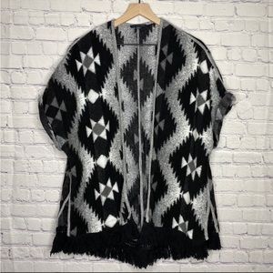 American Eagle Aztec Kimono